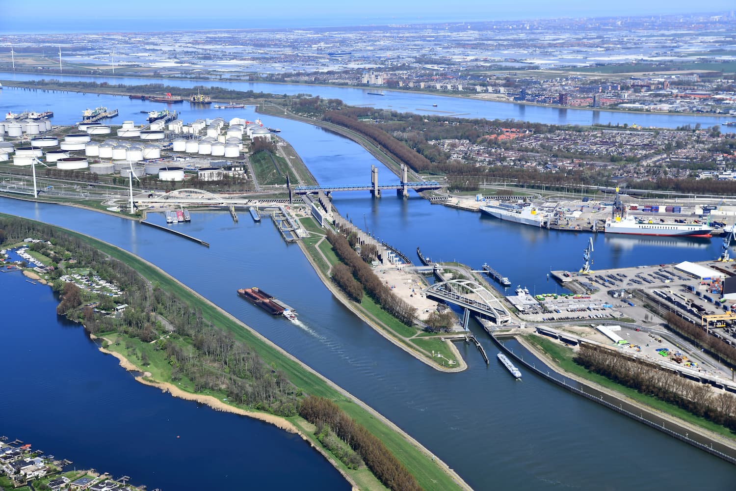 Port of Rotterdam Authority collaborates with educational institutions - Container News