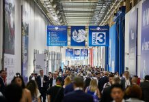 Bunkering fuel demand increases in ports outside Russia, fuel prices skryrocket