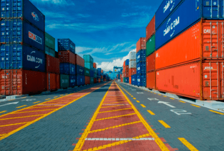 Port-Klang-containers
