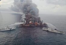 Ongoing Container Discharge Operations for Wan Hai 503