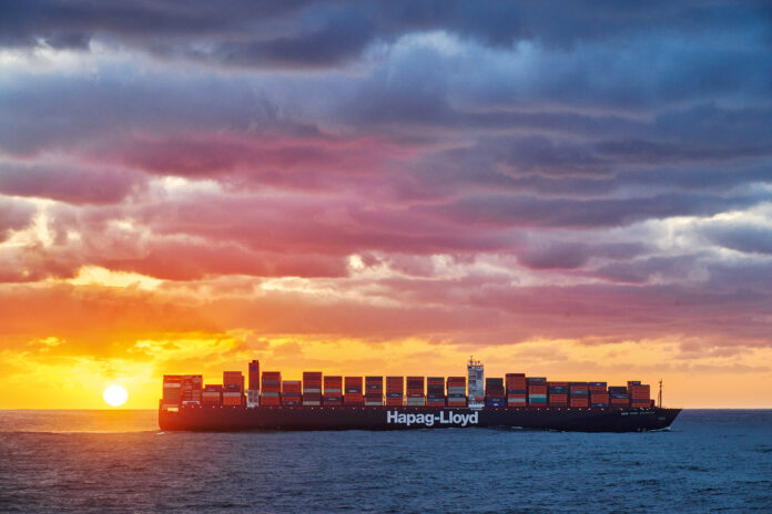 HLAG_New_York_Express ship