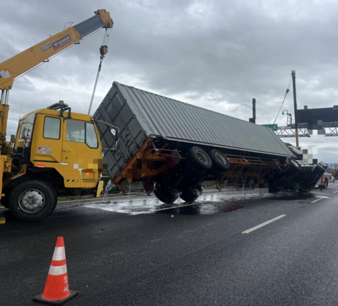 Toppled truck