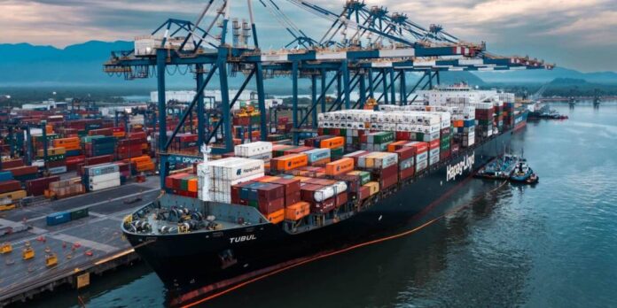 10164-FOTO-HAPAG-LLOYD-DP-WORLD
