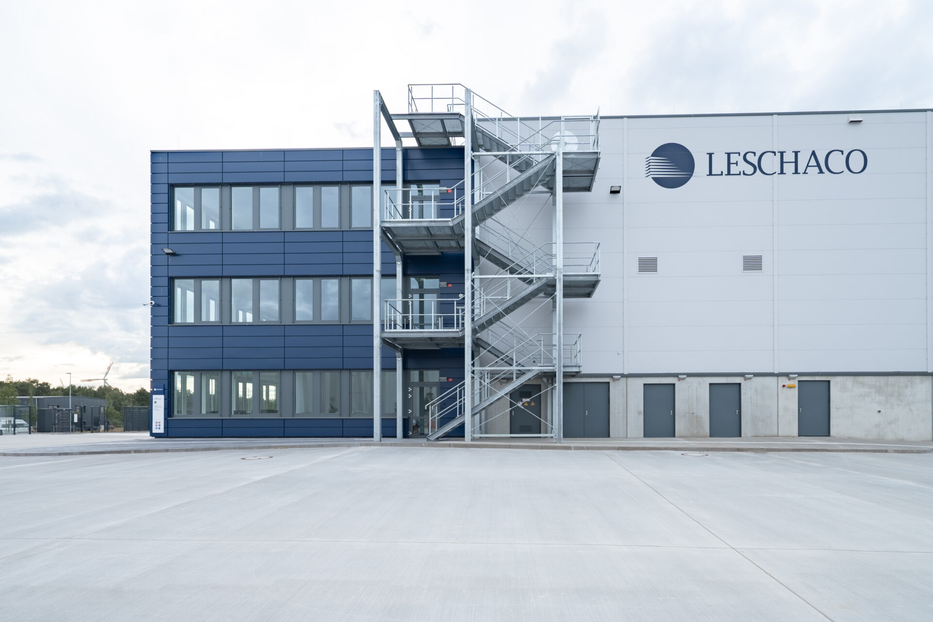 leschaco-opens-new-chemical-logistics-hub-in-bremen-container-news