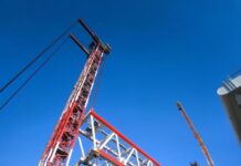 Chioggia completes nain girder lift of first 800-ton Goliath crane