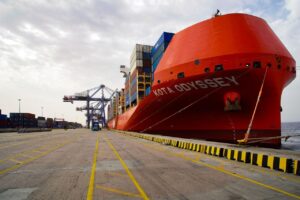 Pacific International Lines (PIL) celebrated the maiden call of KOTA ODYSSEY, its first LNG-powered vessel in the Red Sea, at Aqaba Container Terminal (ACT).