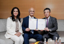 NX Group acquires minority stake in Pakistan’s TCS Logistics (From left: TCS Group TCSL President Saira Awan,Chairman Khalid Awan, and NX South Asia & Oceania President Katsuhito Kobayashi)