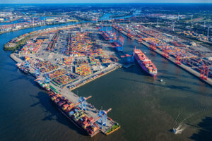 HHLA / Martin Elsen Container handling at Container Terminal Burchardkai in Hamburg