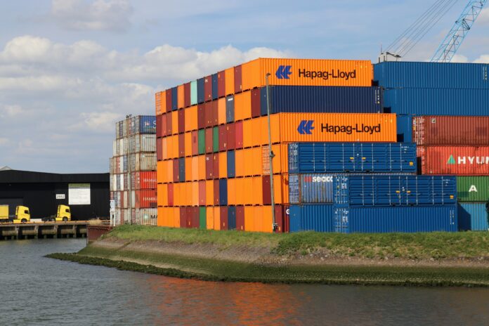 julia-taubitz-ZAsrVFkn5WA-unsplash