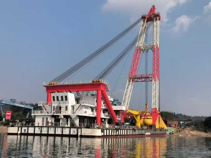 "Chongqing Emergency 012" vessel