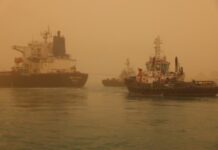 Suez Canal Authority refloats grounded bulk carrier in swift salvage operation Suez Canal Authority refloats grounded bulk carrier in swift salvage operation