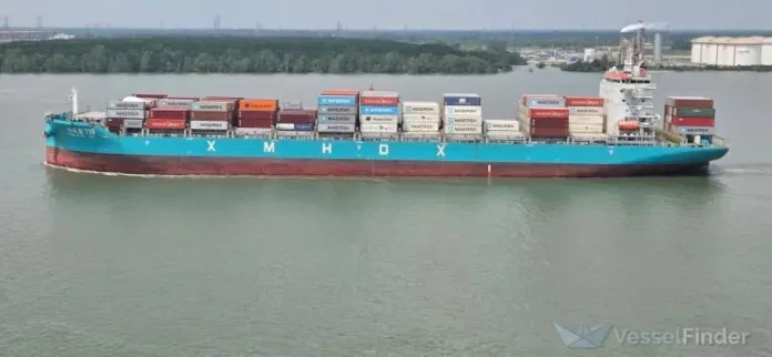 Hong-Da-Xin-718, source:VesselFinder A Chinese ship owner, Juhe Wisdom Technology (Zhejiang), is renewing its fleet.On 11 April, Juhe ordered six 4,350 TEU...