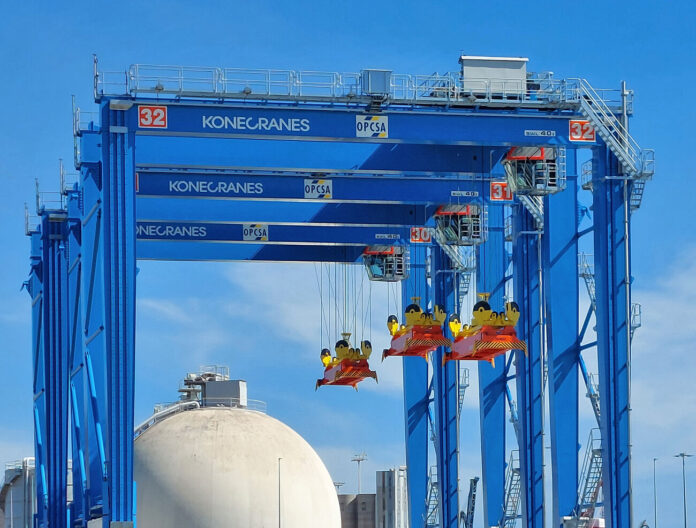 Operaciones Portuarias Canarias S.A. (OPCSA) has ordered four additional diesel-hybrid Rubber-Tired Gantry (RTG) cranes from Konecranes.