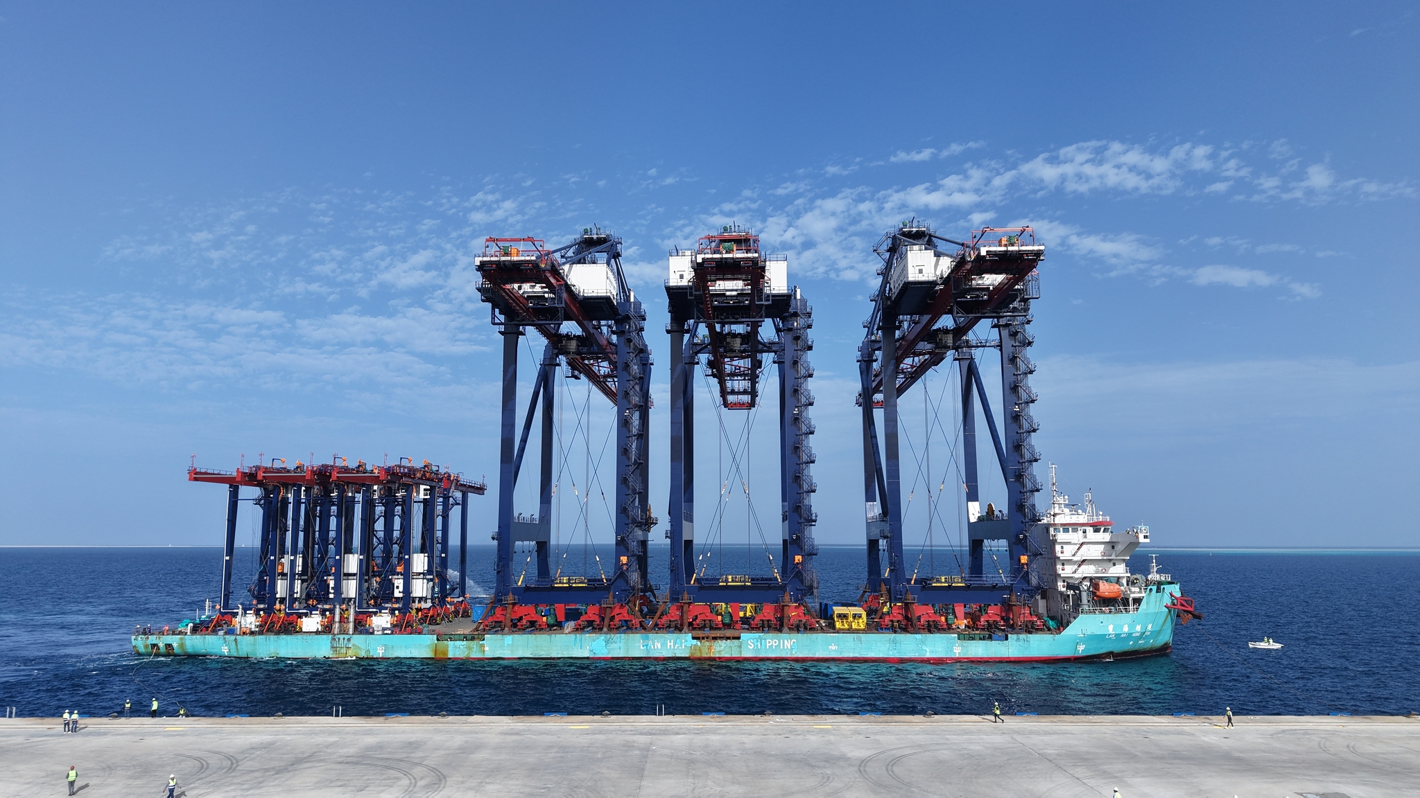 Noatum Ports Safaga crane