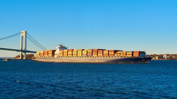 yunsik-noh-sHLUPFYW_D4-unsplash Several shipowners have placed newbuilding orders for container vessels across Chinese shipyards, reflecting continued investment