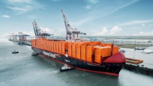 Hapag-Lloyd closed the first quarter of 2026 with a Group EBITDA of US$ 494 million, a Group EBIT of negative US$ 157 million.