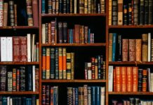 Getting the Library Shelves You Always Wanted: Choosing from the Best Trends