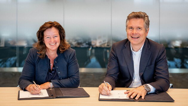 overdracht-routescanner The Port of Rotterdam Authority has transferred Routescanner to Royal Dirkzwager, a provider of maritime information and data solutions.