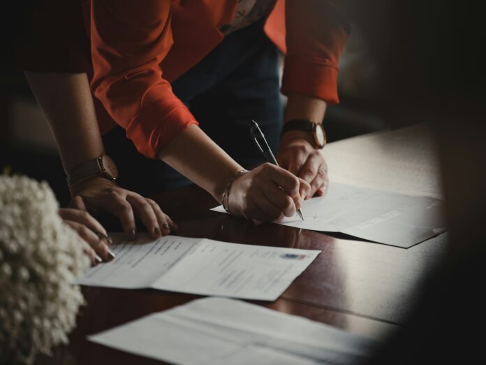 romain-dancre-doplSDELX7E-unsplash Most freight forwarding disputes start before a shipment moves. Learn how clear contracts and NDAs reduce costly disagreements.