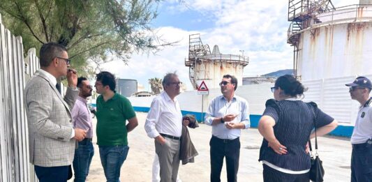 The Southern Tyrrhenian and Ionian Sea Port Authority convened an institutional meeting at Vibo Valentia Marina to share development plans.