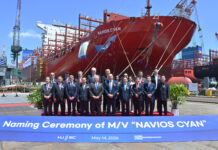 HJSC names new 7,900-TEU eco-friendly container ship Group Photo – HJSC CEO Yoo Sang-cheol (fourth from the right in the front row), Vice Chairman of Navios Maritime, Shunji Sasada (sixth from the right)