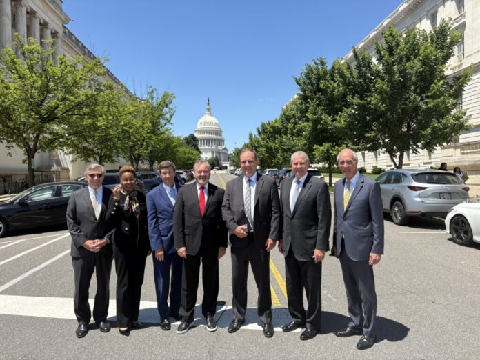 The Alabama Port Authority Board of Directors and senior leadership travelled to Washington to meet with Alabama's congressional delegation.