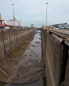 Panama Canal carries out Gatun Locks maintenance without disrupting transits