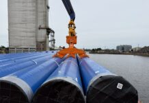 ABP invests in vacuum lifting attachments at Port of King’s Lynn Associated British Ports has invested £150,000 in two new vacuum lifting attachments at the Port of King's Lynn.