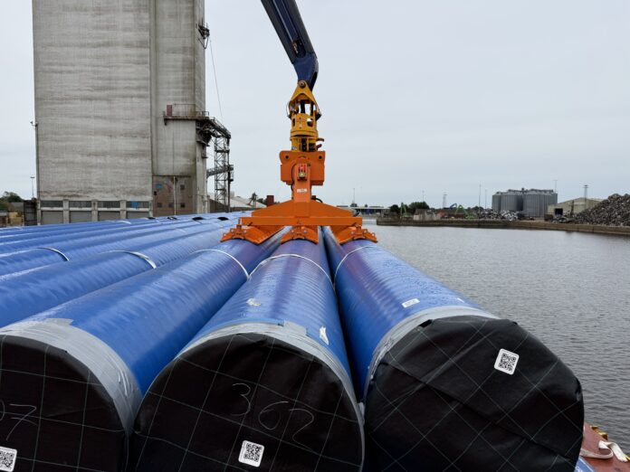 img_2090 Associated British Ports has invested £150,000 in two new vacuum lifting attachments at the Port of King's Lynn.