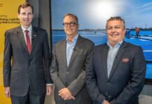 DHL targets €3 billion in New Energy logistics revenue by 2030 from left to right: Tobias Meyer, CEO DHL Group, Oscar de Bok, CEO DHL Global Forwarding and Martyn Lawns, SVP New Energy growth initiative and CEO Industrial Projects, at the New Energy media briefing