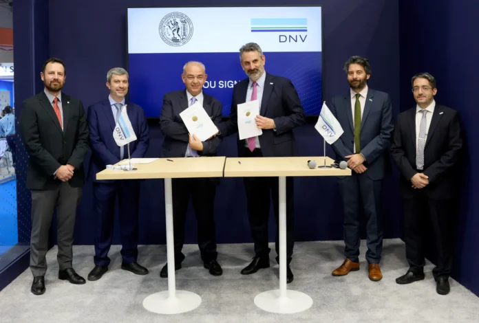 Prof. Ioannis Chatzigeorgiou, Rector of NTUA (left), and George Teriakidis, Regional Manager, Southeast Europe, DNV Maritime, signed the new MOU.