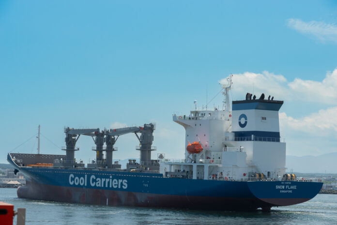 M/V SNOW FLAKE