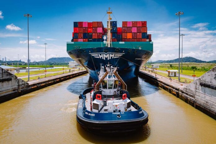 HMM container ship in Panama Canal