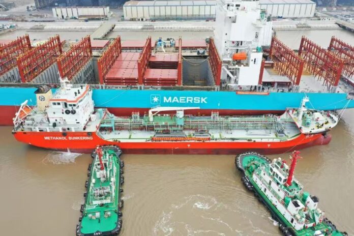 Zhoushan completes first ship-to-ship methanol bunkering for newbuild vessel