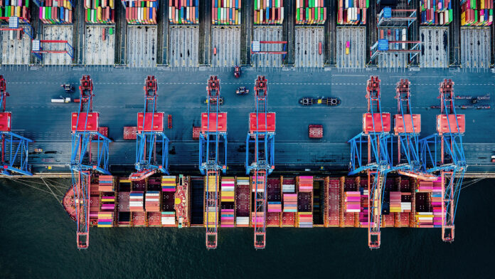 Operational disruptions affect HHLA’s half-year results.