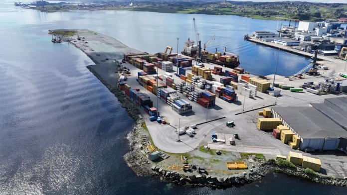 Karmsund Havn has been awarded funding to build a new quay next to the container terminal at Husøy. Photo: Karmsund Havn