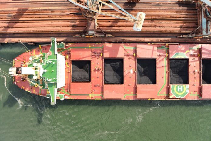 HMM signs $3.4 billion long-term shipping contract with Vale