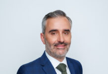 DP World appoints new CEO and Managing Director for Asia Pacific DP World has appointed Jason Varsamidis as Chief Executive Officer and Managing Director of its Asia Pacific region.