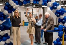 Thordon Bearings expands manufacturing capacity with new Canadian plant Anna Galoni, Sandy Thomson, Marianna Thomson, MP Karina Gould and MPP Natalie Pierre cut the ribbon to officially mark the opening of Plant 3