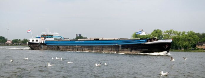 The planned night-time closure of the Amsterdam-Rhine Canal has been revoked following intensive consultations.